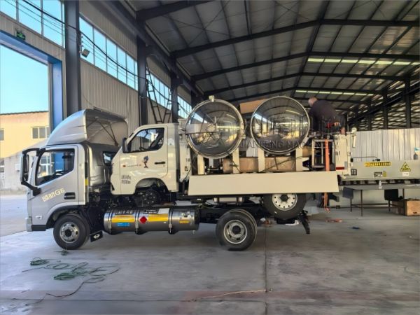 諸城尖峰機械雙鍋并聯高壓殺菌鍋正式交付重慶客戶